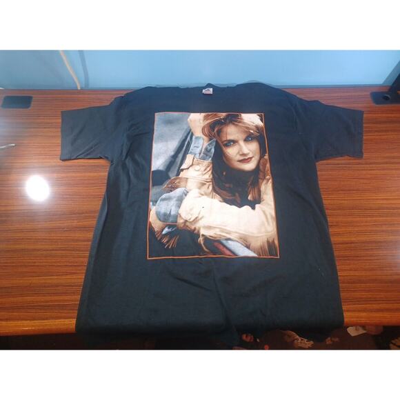 Fruit of the Loom Tops - VTG 90s Trisha Yearwood Country Nashville Superstar Single Stitch T-Shirt XL